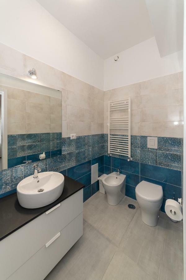 B&B Orchidea Salerno Bagian luar foto